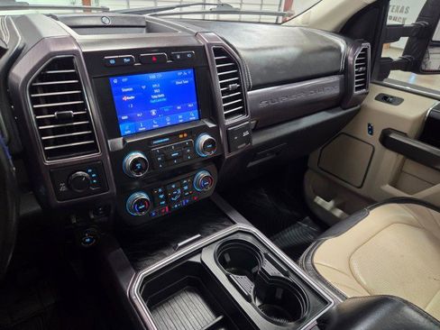 Used 2020 Ford F350 Limited image 50