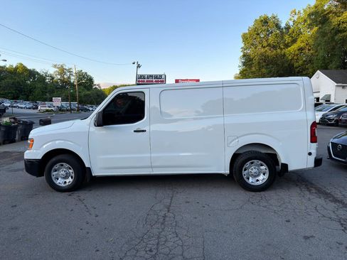 Used 2021 Nissan NV 2500 SV RWD image 8