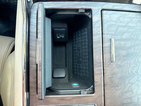 Used 2023 Lincoln Navigator L Reserve AWD/4WD image 31