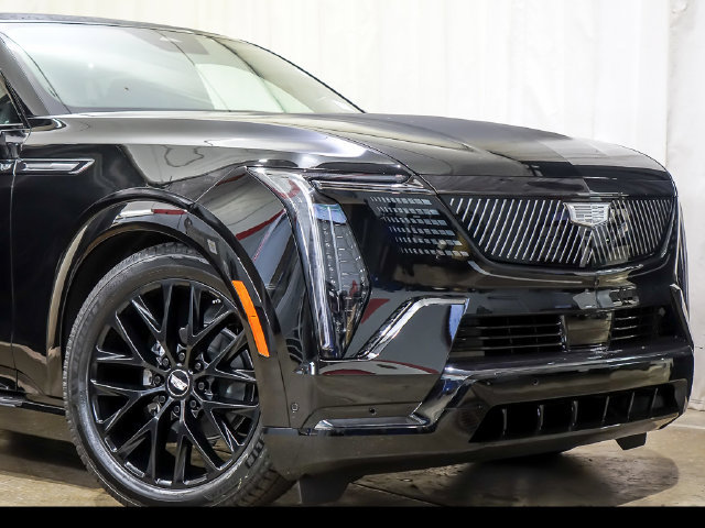 New 2026 Cadillac Escalade IQ Sport 2 w/ LPO, ONYX Package AWD/4WD image 2
