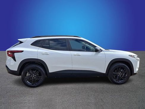 New 2026 Chevrolet Trax ACTIV FWD image 3