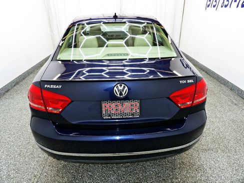 Used 2014 Volkswagen Passat TDI SEL Premium FWD image 5
