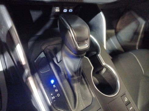 Used 2023 Toyota Highlander XLE image 22