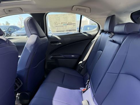 New 2026 Lexus UX 300h AWD image 13