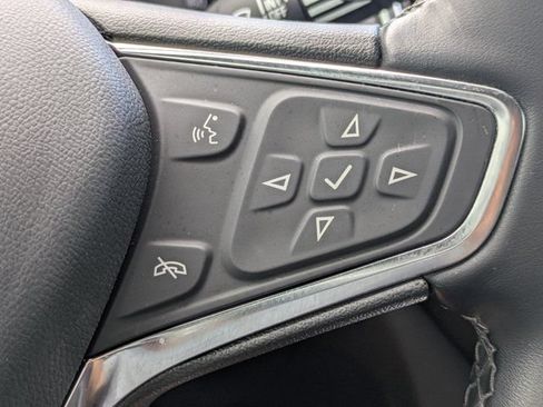 Used 2024 Chevrolet Equinox LT FWD image 23