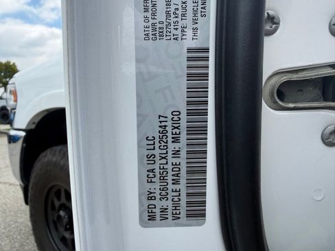 Used 2020 RAM 2500 Laramie AWD/4WD image 5