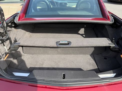 Used 2006 Cadillac XLR RWD image 13
