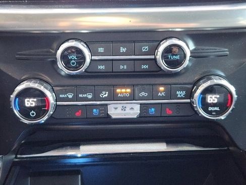 Used 2021 Ford F150 Lariat image 17