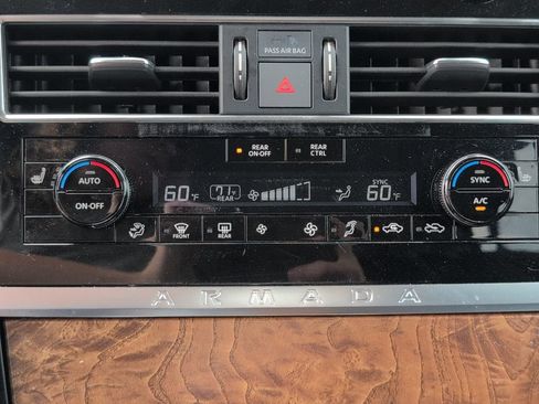 Used 2023 Nissan Armada SL w/ Captain's Chairs Package RWD image 22