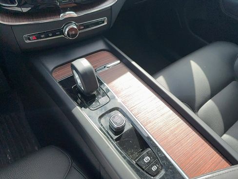 Certified 2023 Volvo XC60 B5 Plus image 26