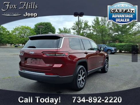 Used 2023 Jeep Grand Cherokee L Limited AWD/4WD image 9