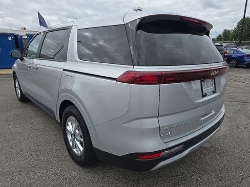 Certified 2022 Kia Carnival LX FWD image 6