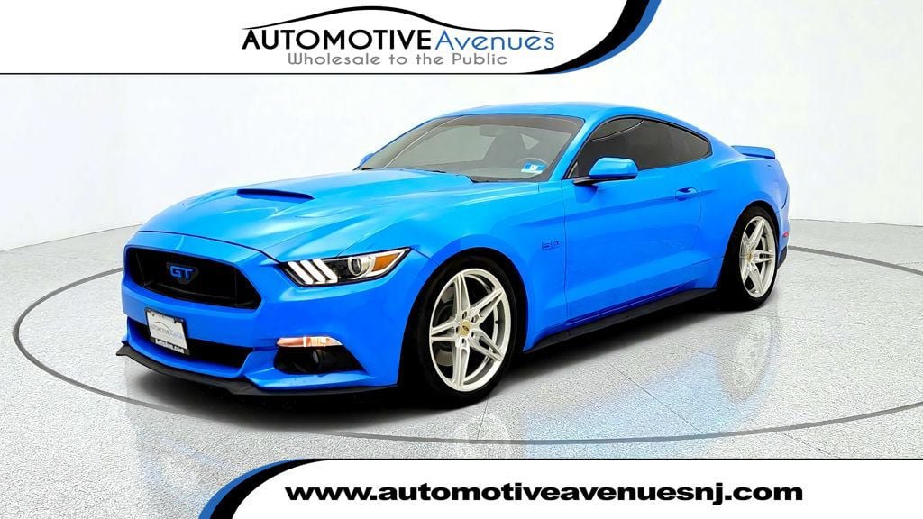 Used 2017 Ford Mustang GT w/ Black Accent Package RWD image 1