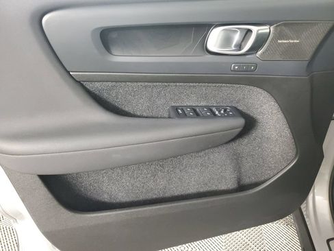 Certified 2023 Volvo XC40 Recharge Ultimate w/ Protection Package Premier AWD/4WD image 21