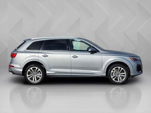 Used 2025 Audi Q7 3.0T Premium Plus image 7