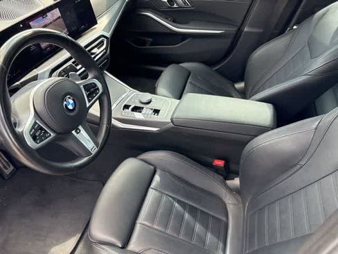 Used 2023 BMW 330i Sedan w/ M Sport Package image 9