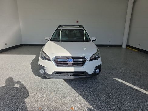 Used 2018 Subaru Outback 2.5i Limited image 8