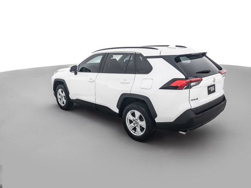 Used 2020 Toyota RAV4 XLE w/ Convenience Package AWD/4WD image 7