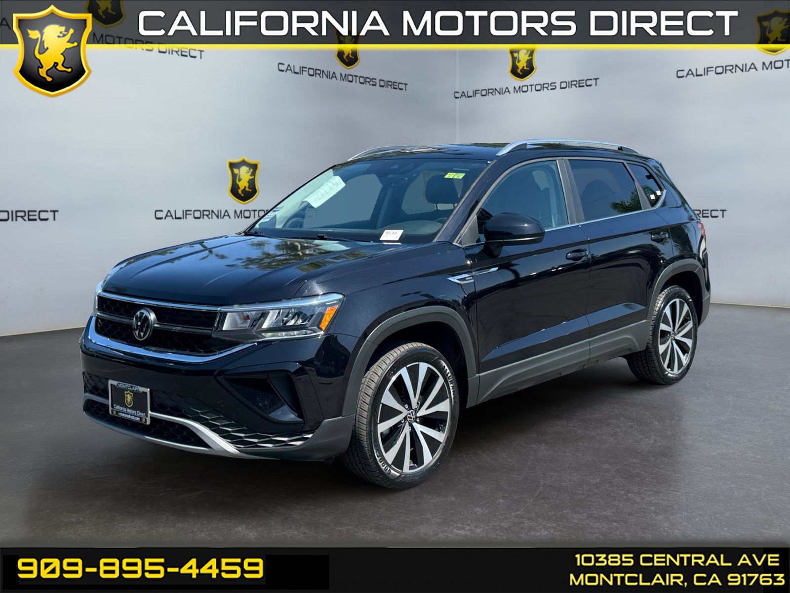 Used 2023 Volkswagen Taos SE FWD image 1