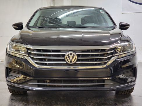 Used 2021 Volkswagen Passat 2.0T SE FWD image 12