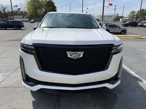 Used 2023 Cadillac Escalade ESV Sport Platinum w/ LPO, ONYX Package image 5