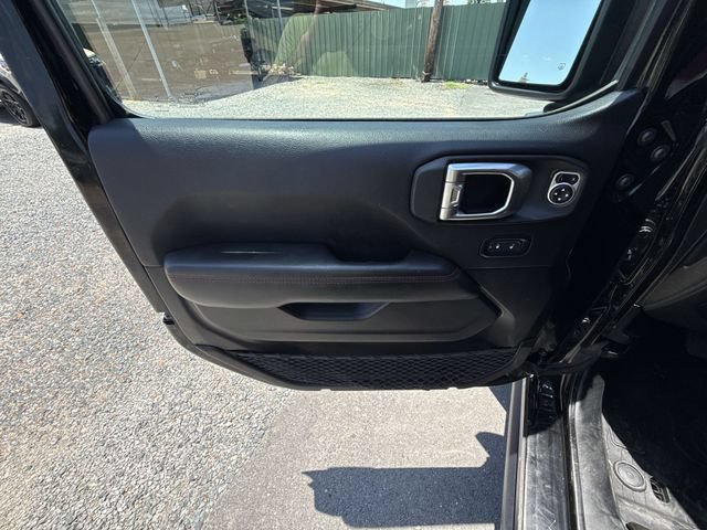 Used 2020 Jeep Gladiator Rubicon AWD/4WD image 13