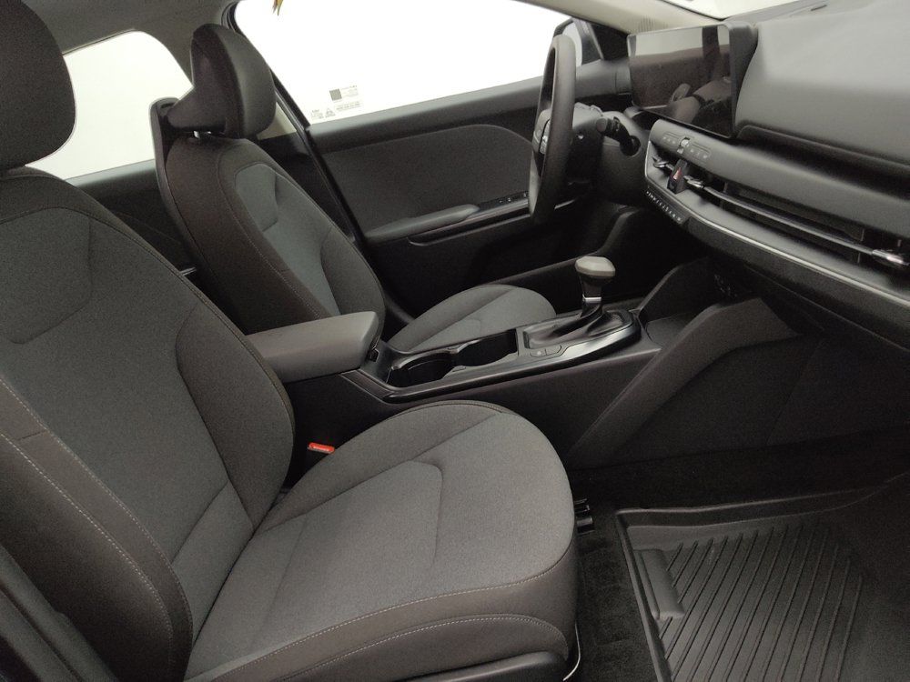 Used 2025 Kia K4 FWD image 21