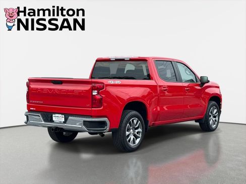 Used 2022 Chevrolet Silverado 1500 LT w/ Bed Protection Package AWD/4WD image 2