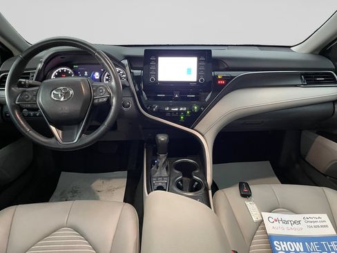 Used 2022 Toyota Camry SE w/ Cold Weather Package AWD/4WD image 20