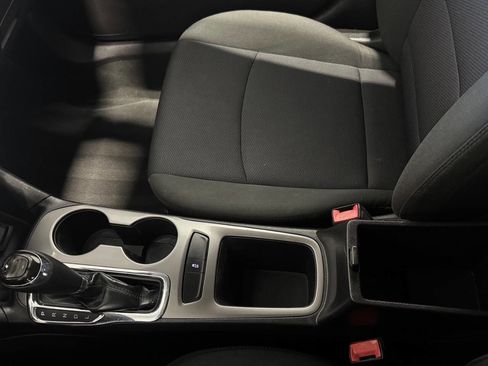 Used 2017 Chevrolet Cruze LT w/ Convenience Package image 38