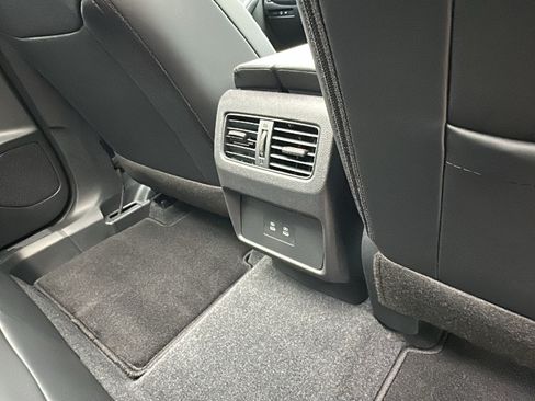 Used 2026 Nissan Rogue Dark Armor AWD/4WD image 25