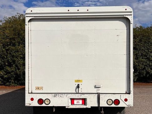 Used 2014 Ford E-350 and Econoline 350 Super Duty w/ A/C Prep Package image 6