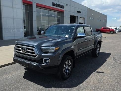 Used 2021 Toyota Tacoma Limited AWD/4WD image 1