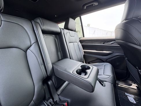 New 2025 Jeep Grand Cherokee L Limited w/ Black Appearance Package image 20