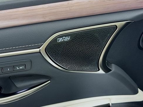 Certified 2024 Lexus ES 350 Ultra Luxury w/ Accessory Package (Z2) FWD image 19