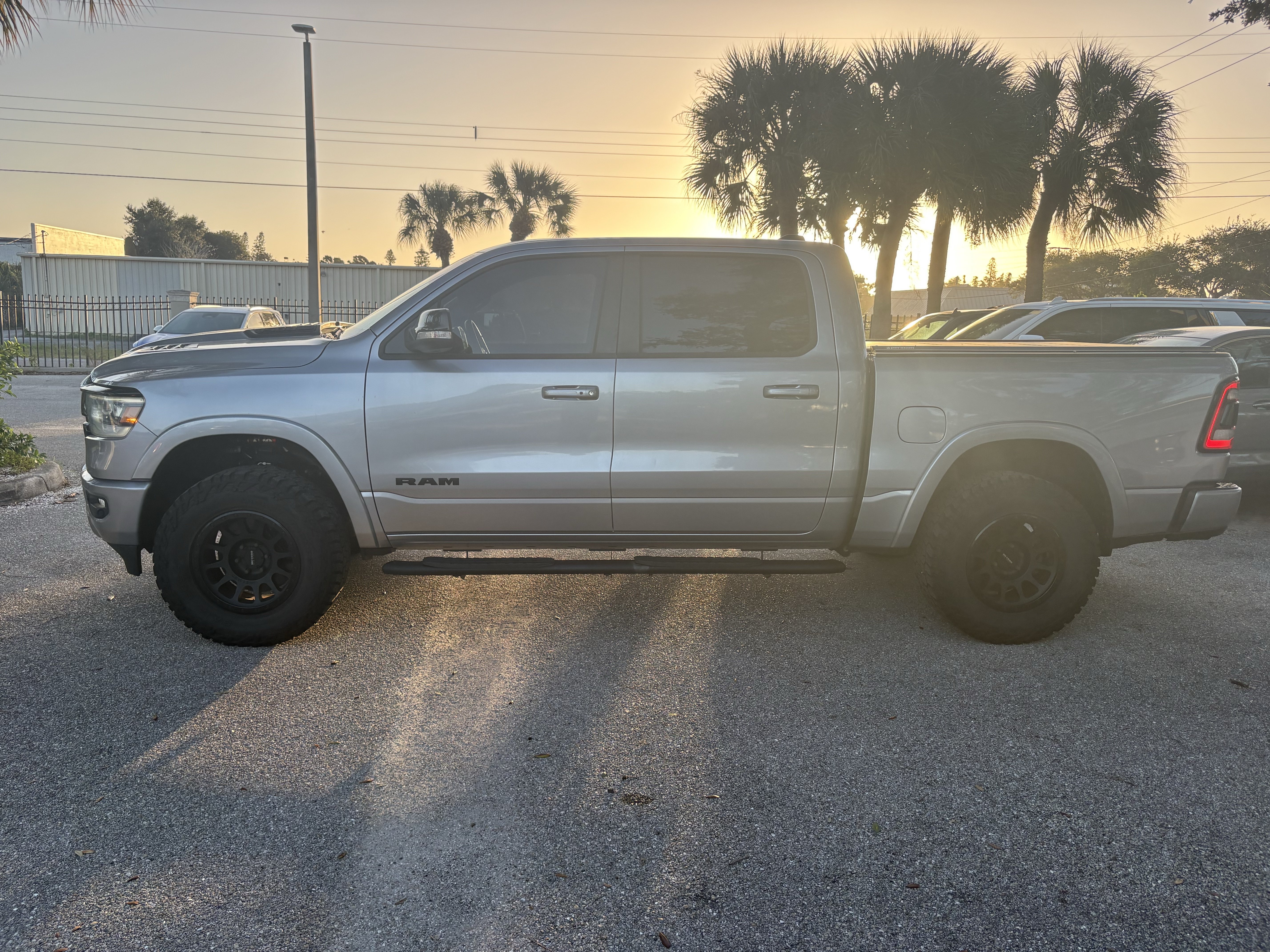 Used 2021 RAM 1500 Laramie AWD/4WD image 4