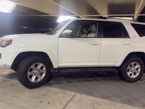 Used 2024 Toyota 4Runner SR5 Premium image 4