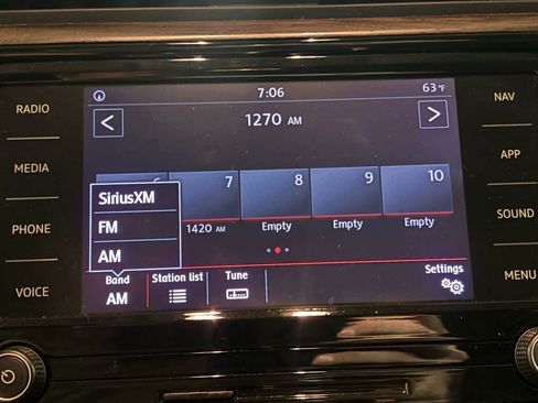 Used 2020 Volkswagen Passat 2.0T SEL image 40