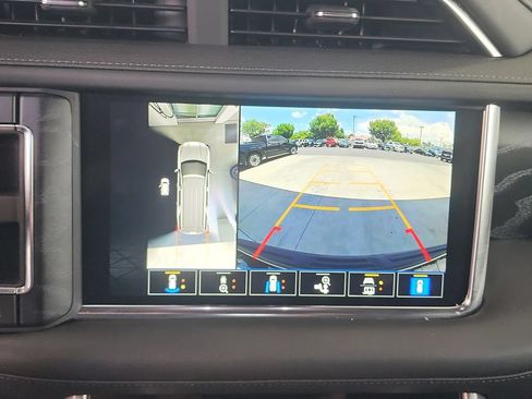 Certified 2024 GMC Yukon Denali AWD/4WD image 15