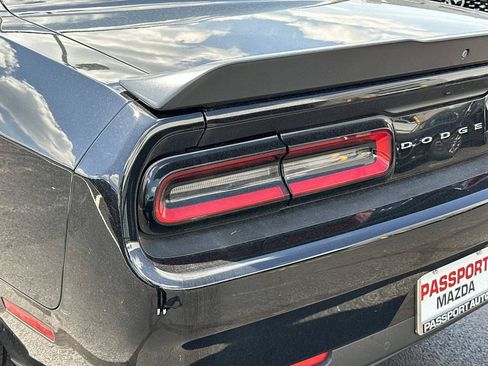 Used 2023 Dodge Challenger GT RWD image 9
