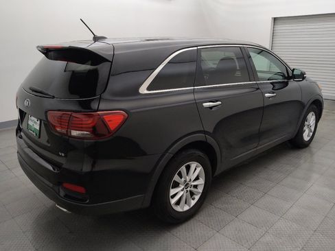 Used 2020 Kia Sorento FWD V6 image 9