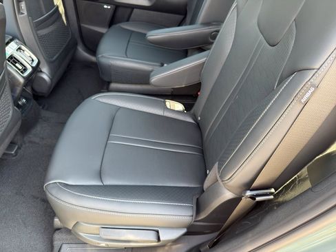 New 2026 Kia Sorento EX FWD image 21