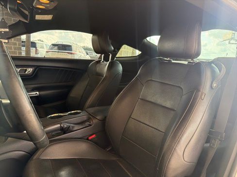 Used 2017 Ford Mustang GT Premium RWD image 16