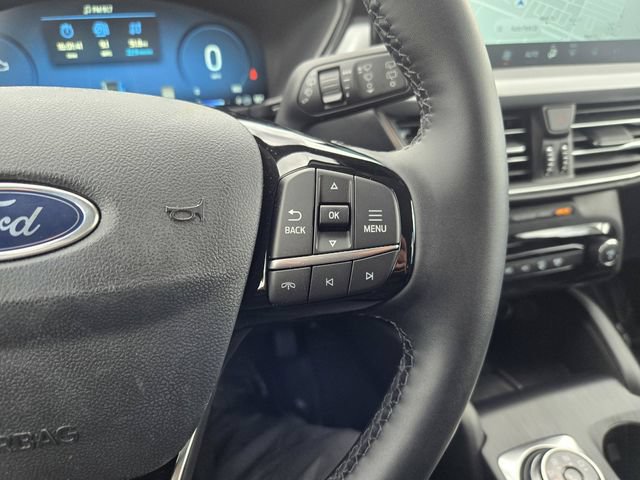 Used 2025 Ford Escape SE w/ PHEV Premium Package FWD image 18