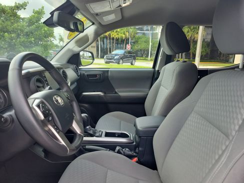 Used 2023 Toyota Tacoma SR5 RWD image 20