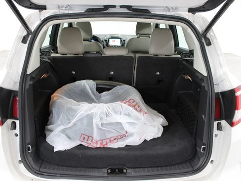 Used 2018 Ford C-MAX Titanium w/ Equipment Group 301A FWD image 13