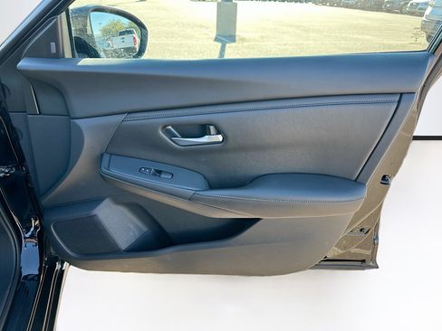 Used 2024 Nissan Sentra SV image 29