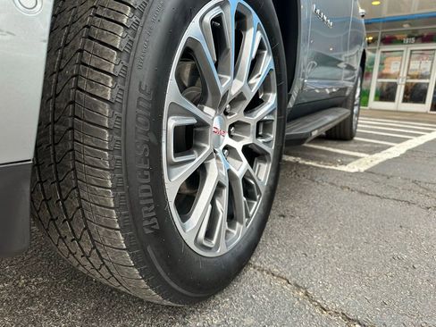 Certified 2025 GMC Yukon Denali image 10