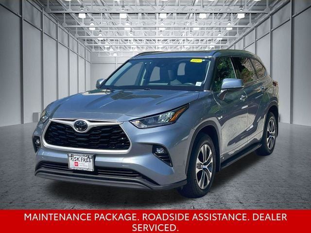 Used 2020 Toyota Highlander XLE AWD/4WD image 4
