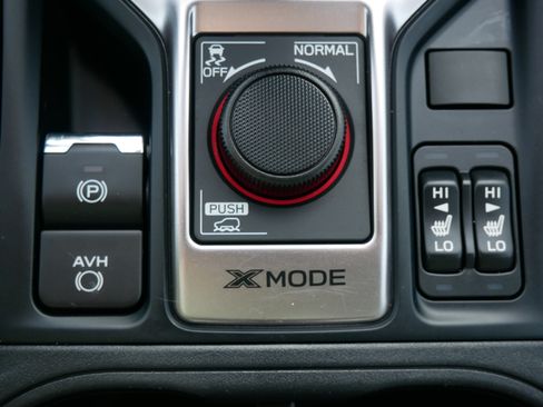 Certified 2023 Subaru Forester Premium image 30